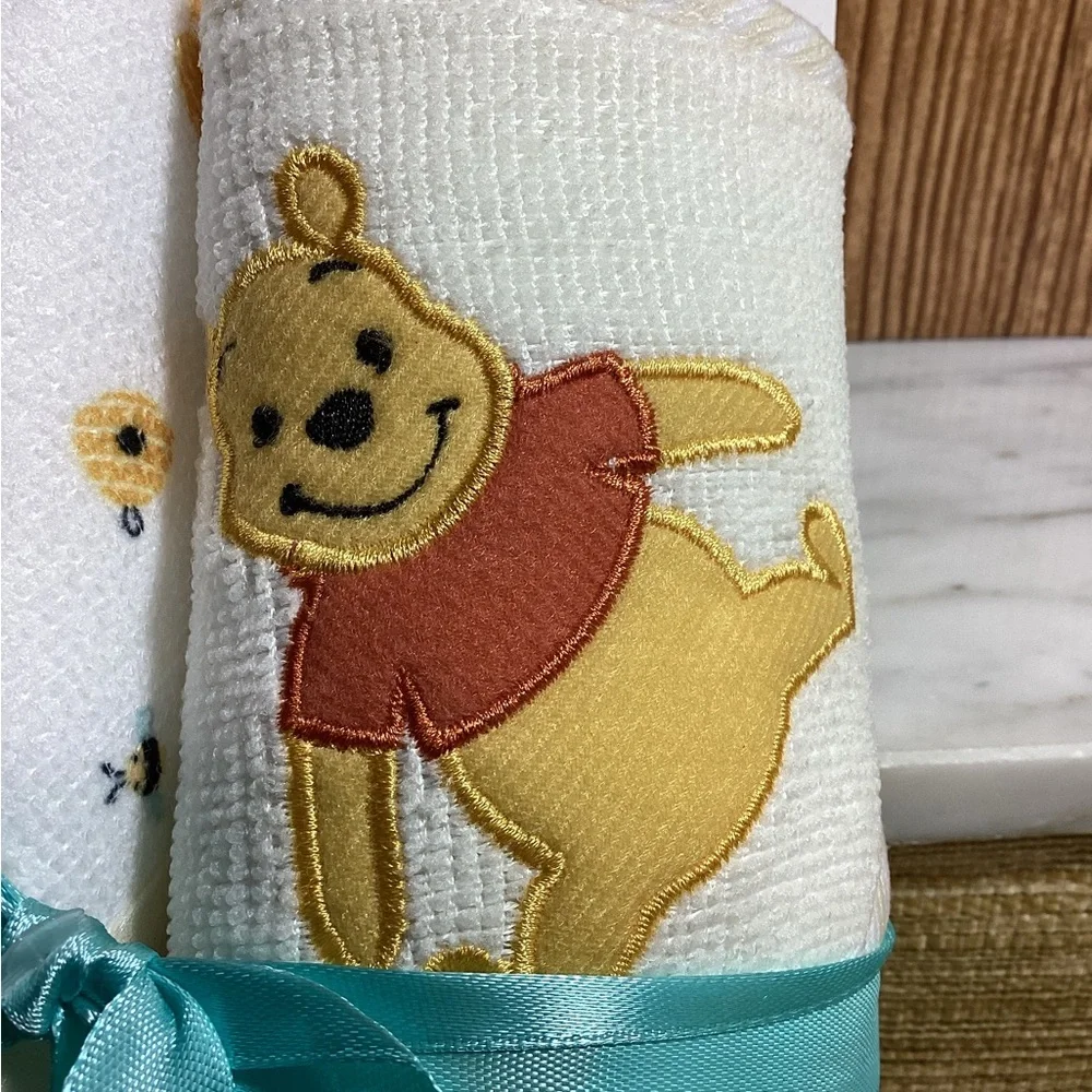 Disney Baby Winnie the Pooh Hooded Towels - White and Yellow by Cudlie